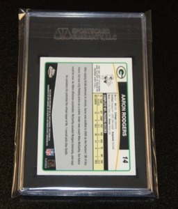 2006 Topps Chrome Aaron Rodgers SGC 9 2nd Year Card