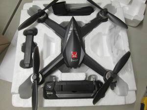 MJX Bugs 5W B5W RC Drone with Camer...