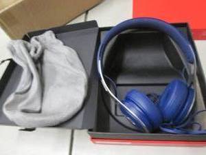 Beats EP Headphones with Carrying P...