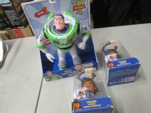 Buzz Lightyear & 2  Talking Officer...