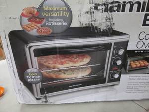 Hamilton Beach Countertop Oven open...
