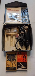 lot 28 image: Vintage Dog Grooming Supplies