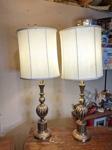 lot 102 image: Pair of Tall Brass Table Lamps