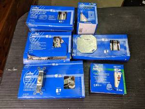 lot 122 image: Assorted Electrical Switches, Outlets and Covers - NOS