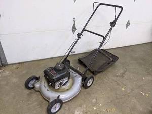 lot 251 image: 3.75 HP Lawnmower with Bagger