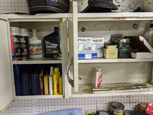 lot 257 image: Contents of Shelves - Automotive Supplies