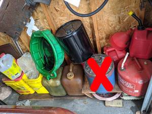 lot 196 image: Assorted Gas and Oil Cans