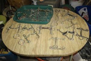 lot 25 image: Lot of (18) Horse Bits