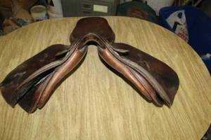 lot 14 image: Leather Horse Saddle with Saddle Bags