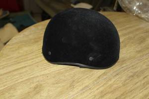 lot 59 image: Horse Riding Helmet Size 7 (new)