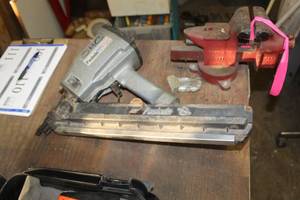 lot 105 image: Paslode Pneumatic Nail Gun 532580S
