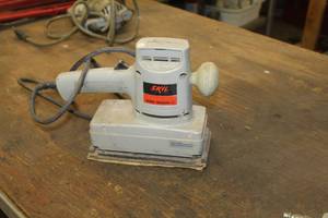 lot 111 image: Skil Dual Action Sander 490