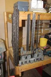 lot 127 image: Chain Saw Chains, Chain Saw Chain Sharpening Kit