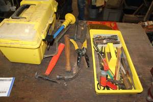 lot 128 image: Plastic Tool Box with Tool Tray, Pry Bar, Chisel, Hack Saw Blades, Scrapers, Snips, Hammers, Snips, Drill Bits, and more