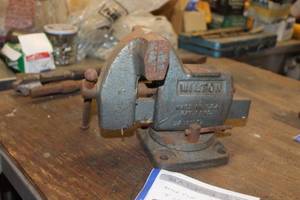 lot 151 image: Wilton Bench Vise 4