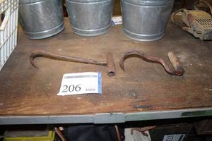 lot 206 image: Lot of (2) Hay Bale Hooks