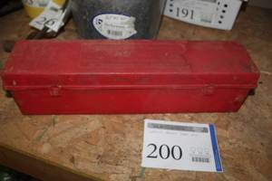 lot 200 image: Warning Triangle Flare Kit