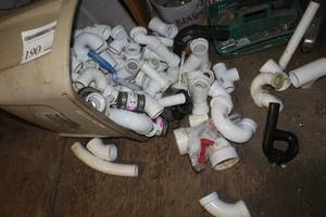lot 190 image: Lot of PVC Pipe Connectors