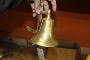 lot 249 image: Brass Bell