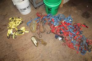 lot 238 image: Nylon Straps with Hooks, Nylon Ratchet Straps