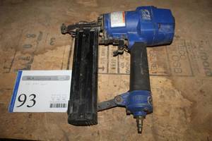 lot 93 image: Campbell-Hausfeld Professional Pneumatic Brad Nailer 16GA NB0050