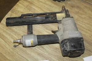 lot 266 image: Porter-Cable Pneumatic Stapler 16GA