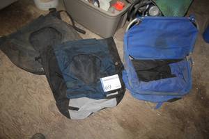 lot 69 image: Lot of (3) Nylon Horse Bag Feeders
