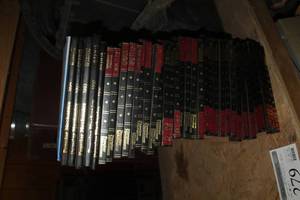 lot 279 image: Lot of (Approximately 37) Popular Mechanics Fix It Yourself Books