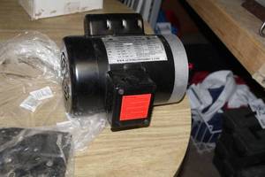 lot 302 image: Ironhorse General Purpose Industrial Motor 34hp (new in box)