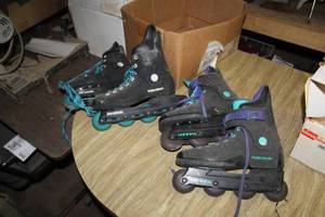 lot 331 image: Lot of (2) Rollerblade Zetrablade Skates (pair)
