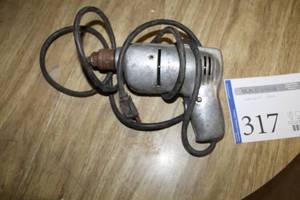 lot 317 image: ShopCraft Industrial Drill 38 9748