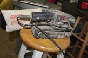 lot 315 image: Skil Belt Sander 3 x 18