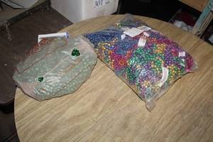 lot 342 image: Lot of Mardi Gras Beads