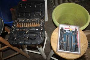 lot 323 image: Socket Set, JobSmart 8-piece Impact Socket Adapter Set