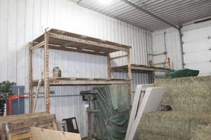 lot 5 image: Pallet Racking - Uprights (x3), Beams (x8)