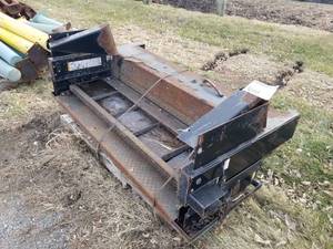 lot 369 image: Tommygate Lift Gate 62601340