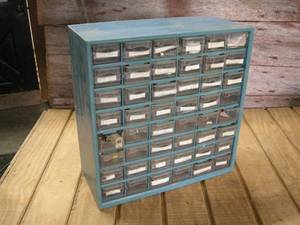 lot 66 image: Organizer Cabinet with Contents