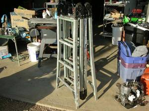 lot 71 image: Estway PAL Professional Adjustable Ladder