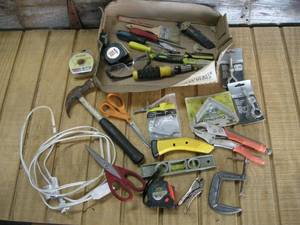 lot 77 image: Group Hand Tools