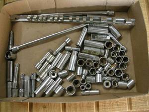lot 79 image: Group 38 dr Sockets Including Deep Well Craftsman and Others