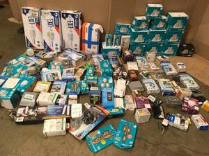 lot 9 image: Lot with assorted LED light Bulbs and other misc lightning items see pictures