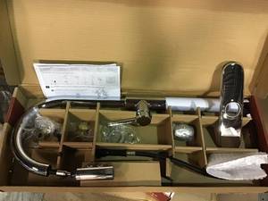 Stellen Single-Handle Pull-Down Sprayer Kitchen Faucet in Polished Chrome&nbsp&nbspin good condition&nbsp