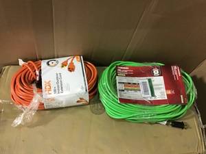 100 ft. 163 IndoorOutdoor Extension Cord, Orange by HDX&nbsp&nbspin good condition&nbsp