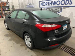 2016 Kia Forte LX -No Reserve-