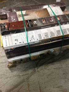 Mix and Assorted Pallet of flooring 14 cases SEE PICTURES Custmer Returns&nbsp