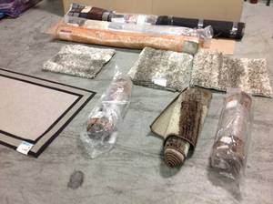 Pallet of Assorted and lot of rug carpets in good condition