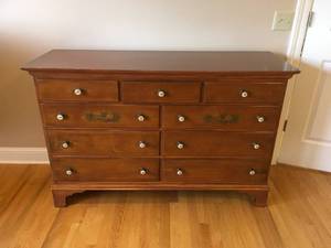 lot 10 image: Hitchcock 9-Drawer Dresser