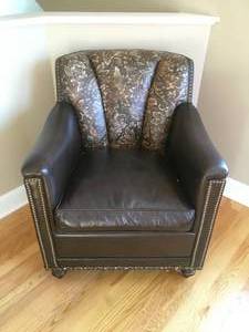 lot 24 image: Statesville Chair Company Leather Armchair