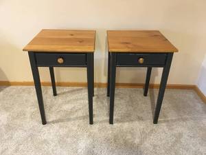 lot 47 image: Pair of End Tables