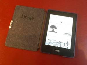 lot 63 image: Amazon Kindle